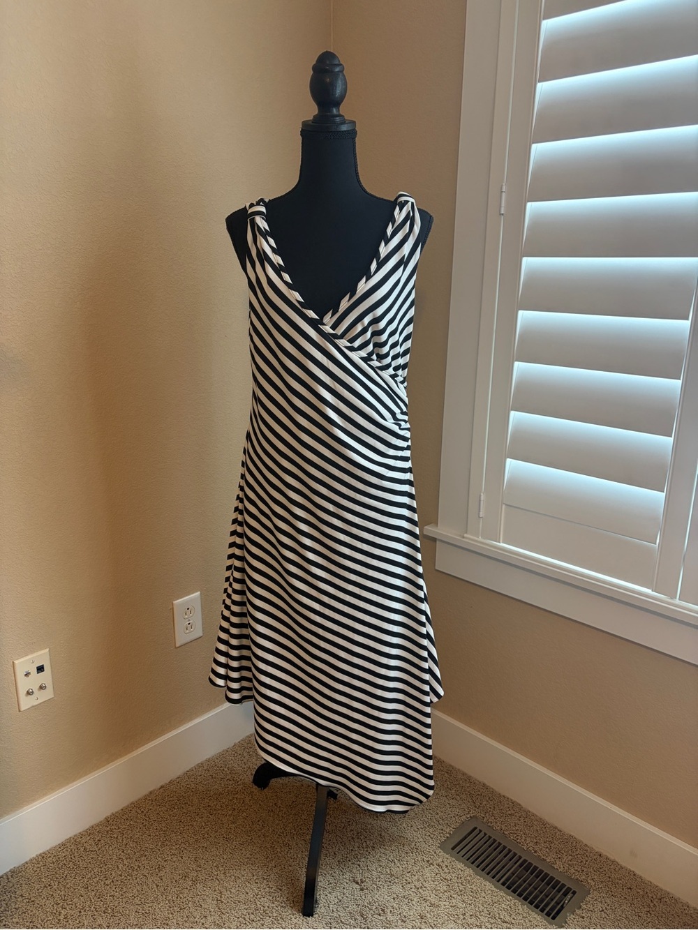 Vintage WHBM Classic Striped Sleeveless Dress Size Large Stretchy Summer N10